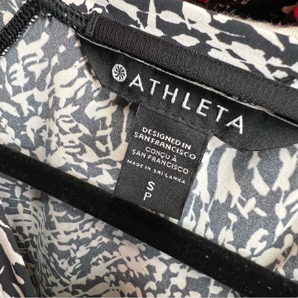 ATHLETA Black and White Moisture Wicking Athleisure Performance Tee, S - Picture 9 of 10